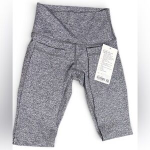 Lululemon wunder under tights leggings size 4 
NWT pants